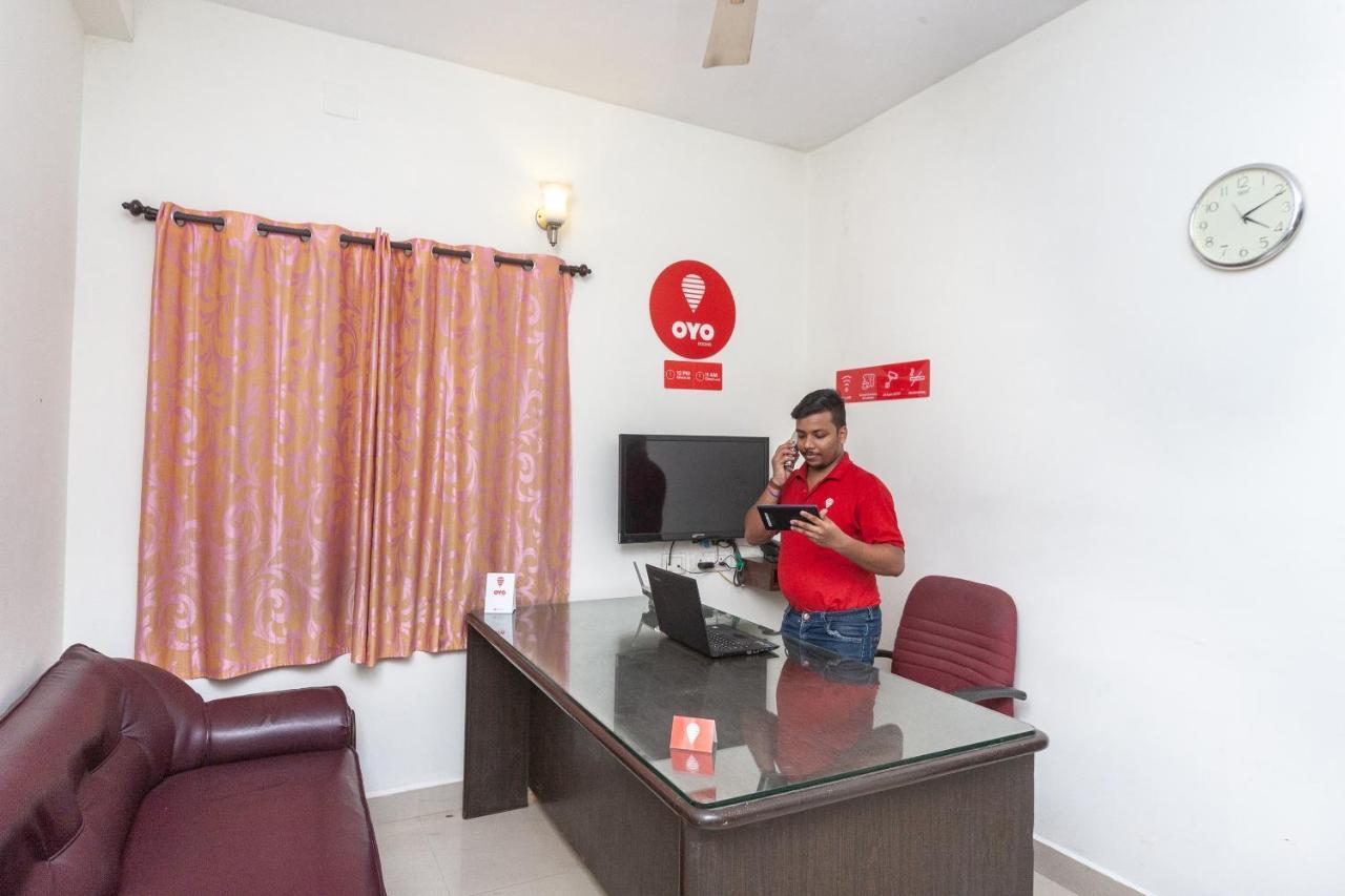 Oyo 22019 Skye Service Apartments Madras Buitenkant foto